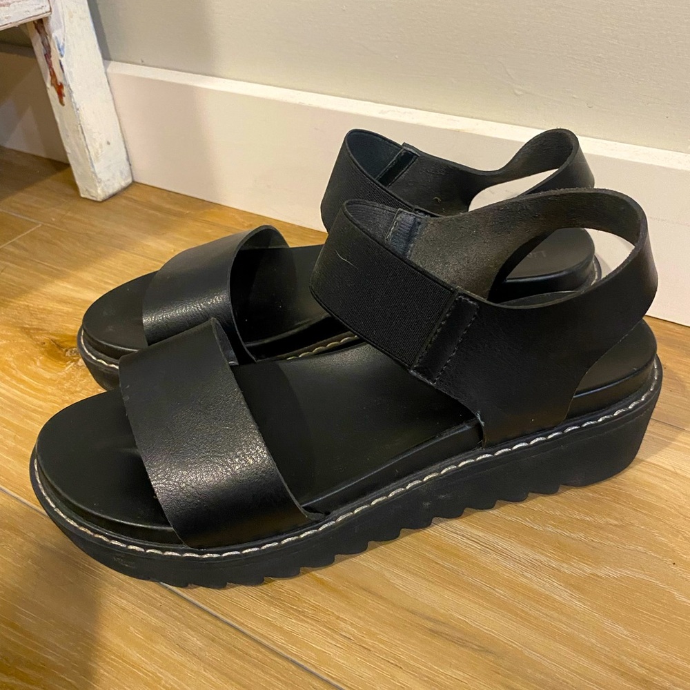 Black wedge sandal